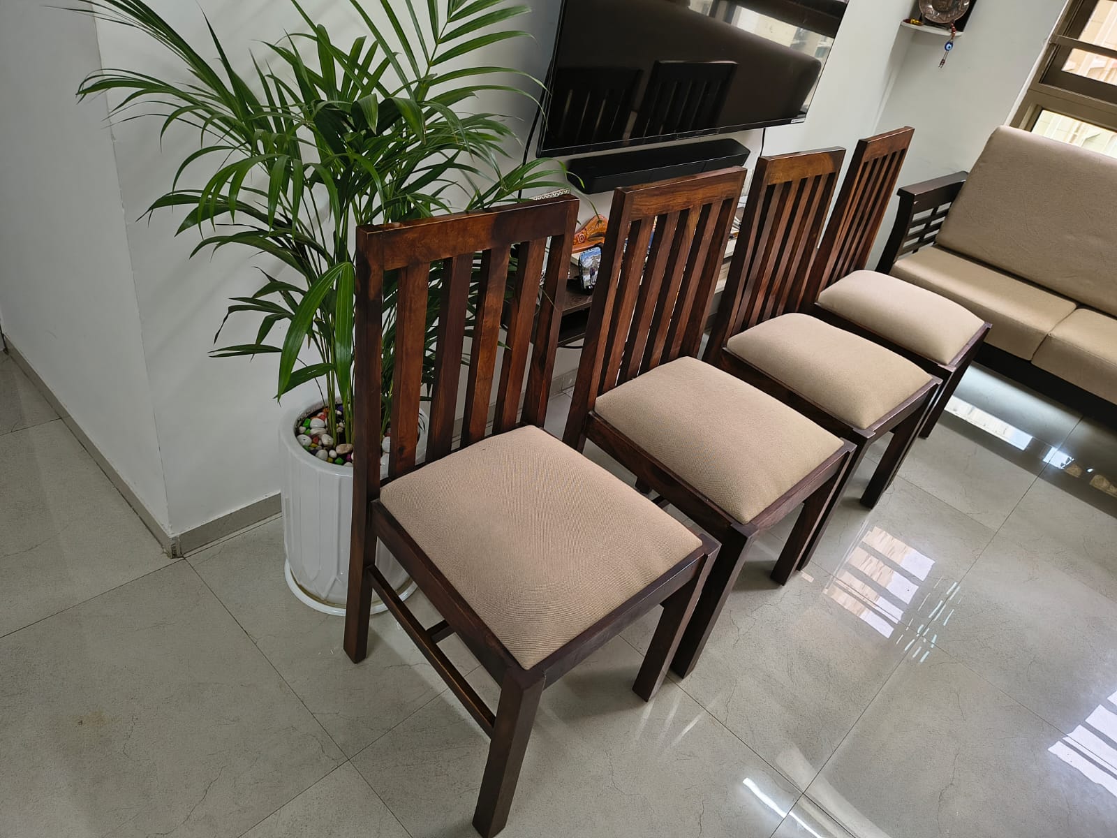 Dining chair